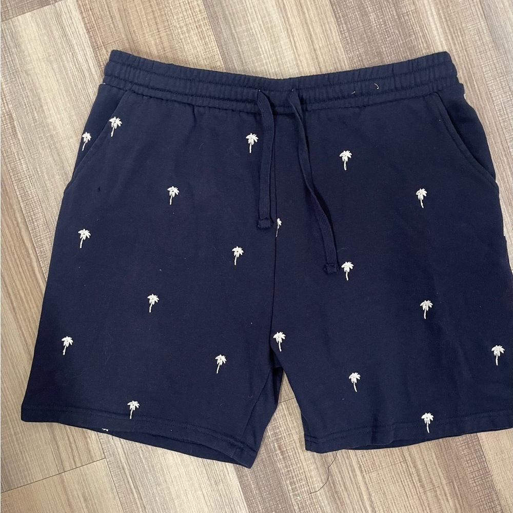Great condition urban man shorts